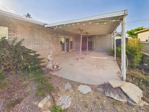 Exterior - 334 S 4th St, Rupert, ID 83350 photo 7 of 7