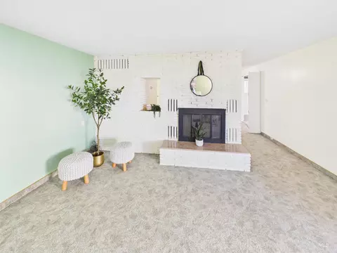 Living - 334 S 4th St, Rupert, ID 83350 photo 2 of 4