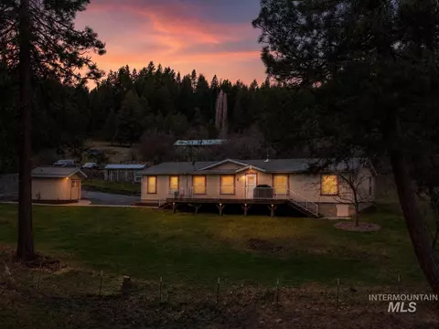77 Poplar Dr, Grangeville, ID 83530