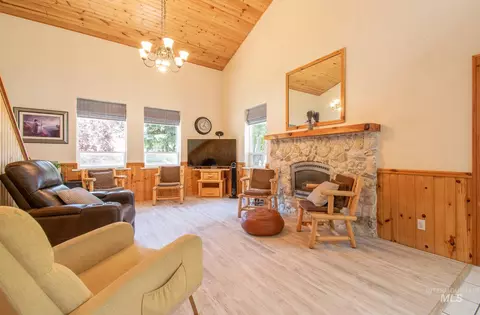 Other - 606 Thompson Ave, Mccall, ID 83638 photo 4 of 15