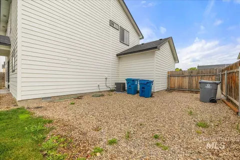 Exterior - 5203 Wallace Way, Caldwell, ID 83607 photo 10 of 11
