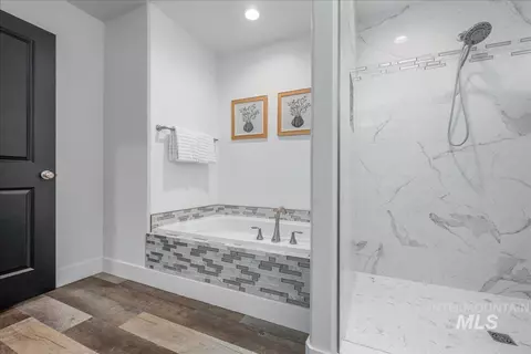 Bath - 5203 Wallace Way, Caldwell, ID 83607 photo 5 of 6