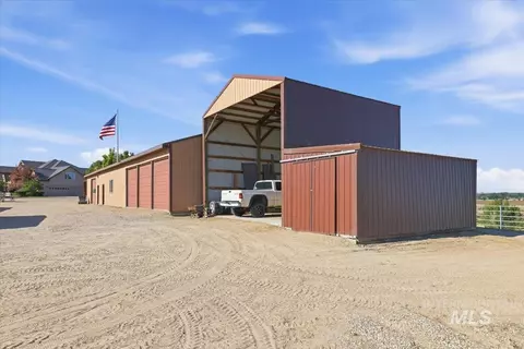 Exterior - 20337 Maggard Ln, Caldwell, ID 83607 photo 9 of 13