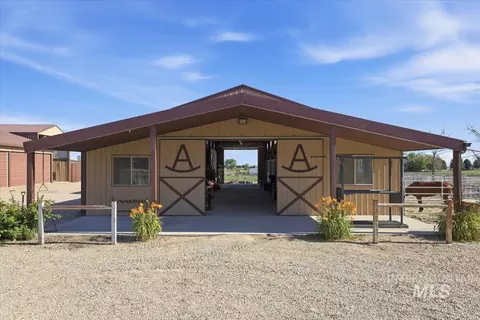 Exterior - 20337 Maggard Ln, Caldwell, ID 83607 photo 6 of 13