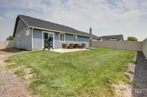 Exterior - 1169 N Ryde Ave, Kuna, ID 83634 photo 6 of 8