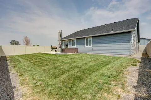 Exterior - 1169 N Ryde Ave, Kuna, ID 83634 photo 7 of 8