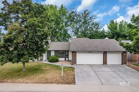 12038 W Ramrod Dr, Boise, ID 83713