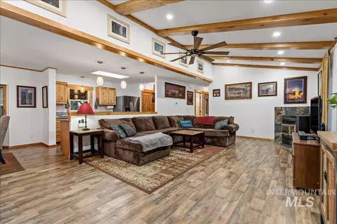 Living - 79 Sunset Loop, Cascade, ID 83611 photo 2 of 2