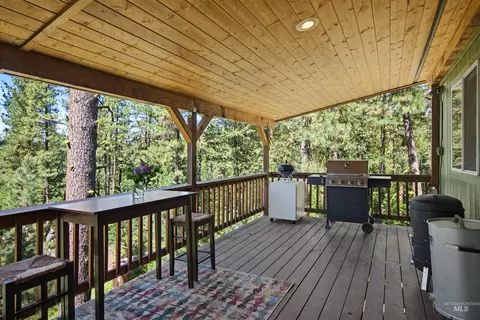 Exterior - 79 Sunset Loop, Cascade, ID 83611 photo 3 of 13