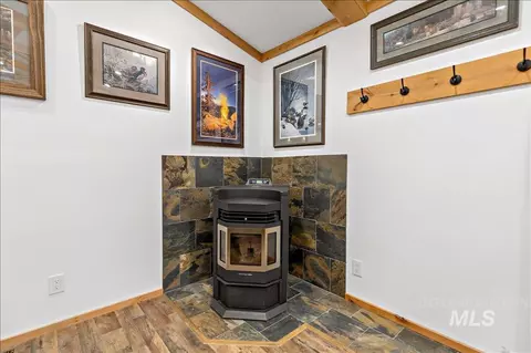 Other - 79 Sunset Loop, Cascade, ID 83611 photo 2 of 10