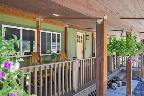 Exterior - 79 Sunset Loop, Cascade, ID 83611 photo 2 of 13