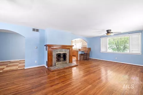 Living - 202 E 4th St, Kuna, ID 83634 photo 3 of 5