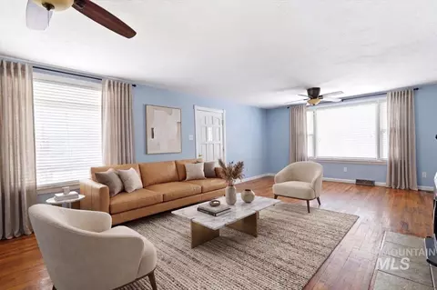 Living - 202 E 4th St, Kuna, ID 83634 photo 1 of 5