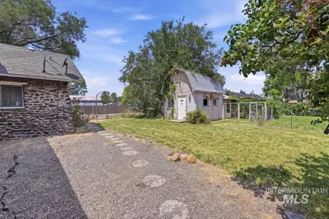 Exterior - 202 E 4th St, Kuna, ID 83634 photo 4 of 9