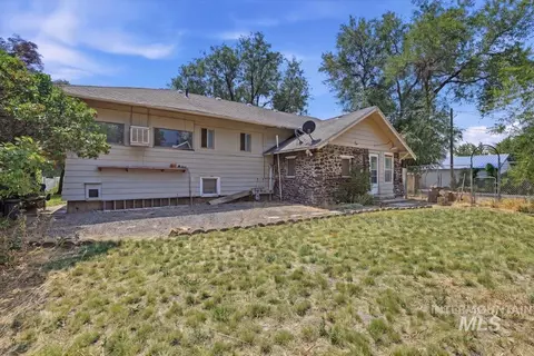 Exterior - 202 E 4th St, Kuna, ID 83634 photo 5 of 9