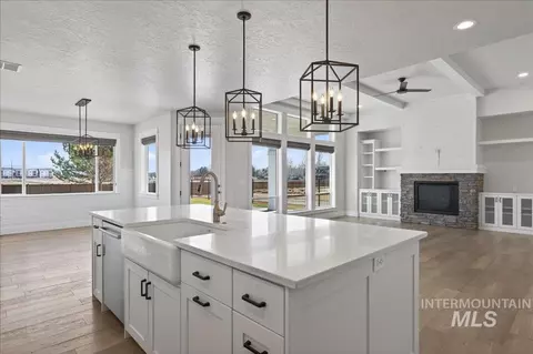 Kitchen - 604 S Rivermist Ave, Star, ID 83669 photo 3 of 4