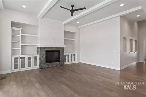 Living - 604 S Rivermist Ave, Star, ID 83669 photo 2 of 5
