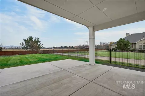 Exterior - 604 S Rivermist Ave, Star, ID 83669 photo 8 of 13