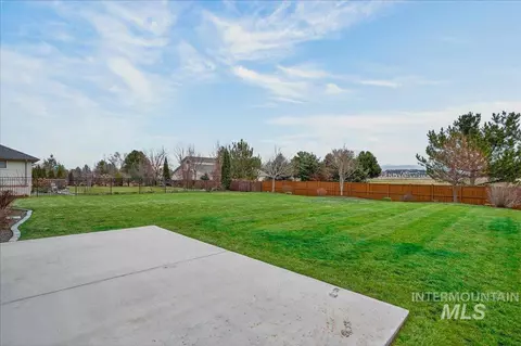 Exterior - 604 S Rivermist Ave, Star, ID 83669 photo 9 of 13