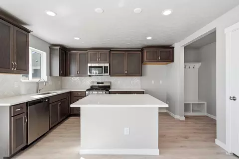 Kitchen - 3530 E Jared St, Kuna, ID 83634 photo 3 of 3