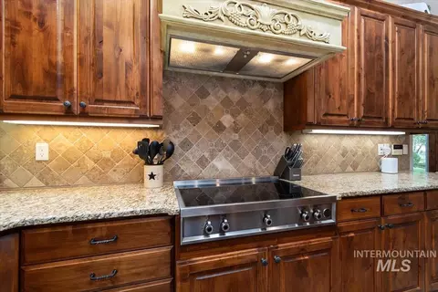 Kitchen - 731 W Bogus View Dr, Eagle, ID 83616 photo 4 of 4