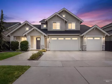 4268 N Sunny Side Ave, Meridian, ID 83646