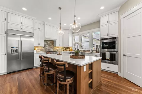 Kitchen - 1341 N Willowick, Eagle, ID 83616 photo 2 of 5