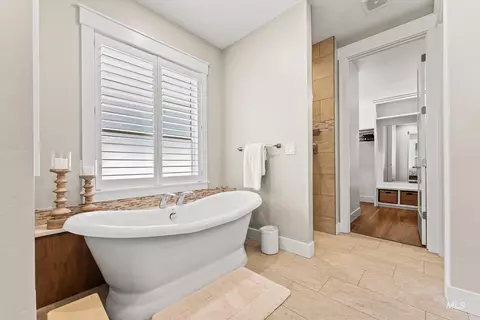 Bath - 1341 N Willowick, Eagle, ID 83616 photo 5 of 6
