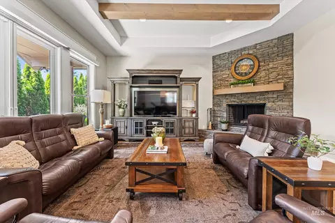Living - 1341 N Willowick, Eagle, ID 83616 photo 2 of 3