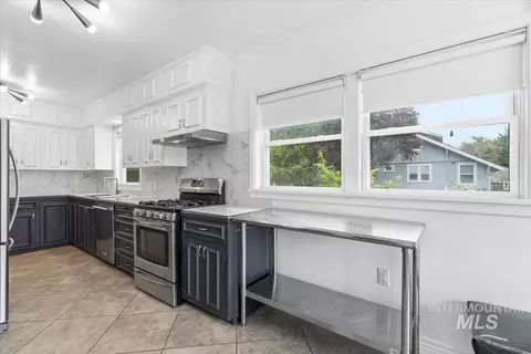 Kitchen - 421 E 2nd St, Emmett, ID 83617 photo 3 of 4