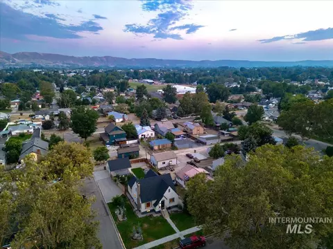 View/Area - 421 E 2nd St, Emmett, ID 83617 photo 3 of 3