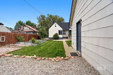 Exterior - 421 E 2nd St, Emmett, ID 83617 photo 7 of 11
