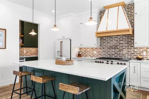Kitchen - 7723 W Hevelius, Eagle, ID 83616 photo 2 of 5