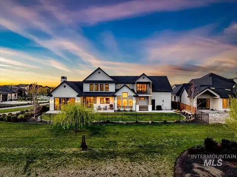 Exterior - 7723 W Hevelius, Eagle, ID 83616 photo 9 of 10