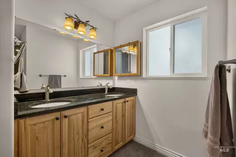 Bath - 1457 E 4600 N, Preston, ID 83263 photo 1 of 5