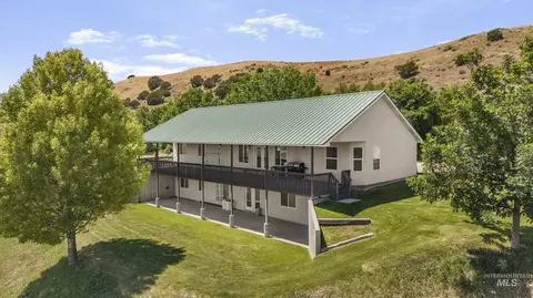 Exterior - 1457 E 4600 N, Preston, ID 83263 photo 4 of 6