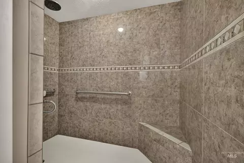 Bath - 1457 E 4600 N, Preston, ID 83263 photo 2 of 5