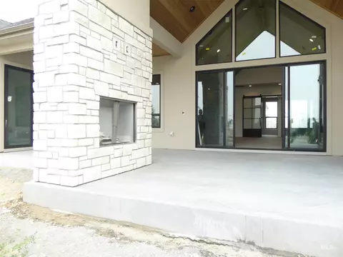 Exterior - 3669 N Bellrock Ave, Eagle, ID 83616 photo 7 of 12