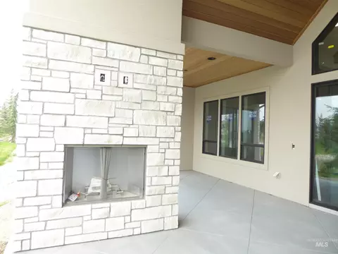 Exterior - 3669 N Bellrock Ave, Eagle, ID 83616 photo 8 of 12