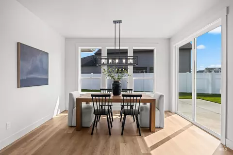 Dining - 530 Mountain Loop Rd, Middleton, ID 83644 photo 1 of 2