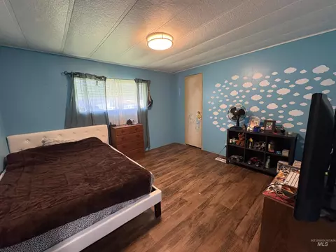 117 E 5th St, Shoshone, ID 83352 photo 8