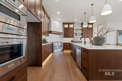 Kitchen - 993 S Waning Ln, Eagle, ID 83616 photo 3 of 5
