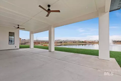 Exterior - 993 S Waning Ln, Eagle, ID 83616 photo 2 of 6