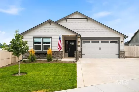 5790 E Lekeitio Village Dr, Nampa, ID 83687