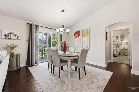 Dining - 5159 W Brunmier, Eagle, ID 83616 photo 1 of 3
