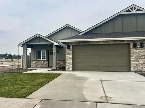 995 N 15th St, Payette, ID 83661