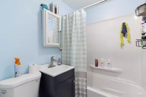 Bath - 408 5th Ave E, Jerome, ID 83338 photo 1 of 1