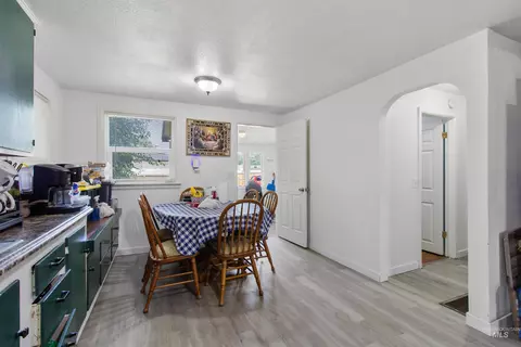 Entry Way - 408 5th Ave E, Jerome, ID 83338 photo 4 of 5