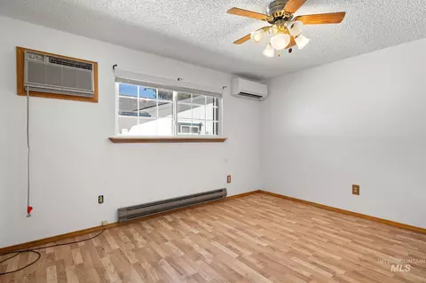 Bedroom - 442 Crestview Dr, Twin Falls, ID 83301 photo 1 of 5