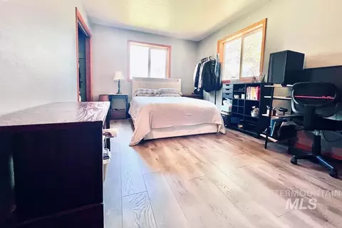 Bedroom - 1907 Gold Dust Rd, Cascade, ID 83611 photo 2 of 2
